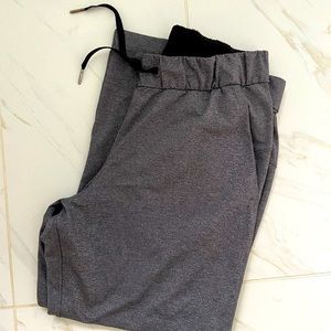 Lululemon On The Fly Pants - Size 8 - Grey Heather